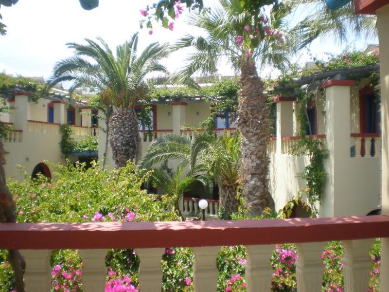 Palm Bay Hotel 锡西 外观 照片