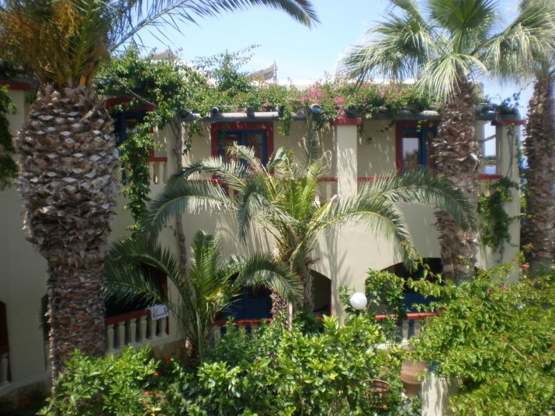 Palm Bay Hotel 锡西 外观 照片